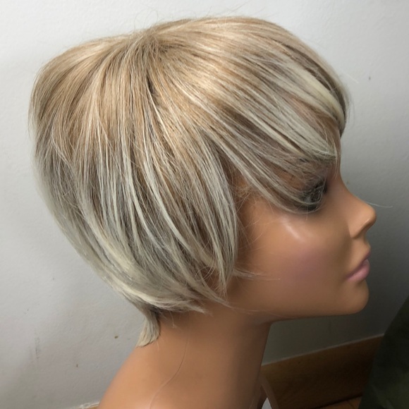 ?BLONDE HONEY BROWN MIX FULL CAP  WIG? *NWT*
? main image 4